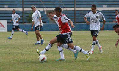 Argentina debuta ante Chile en busca del pasaje a Turqu�a 2013 