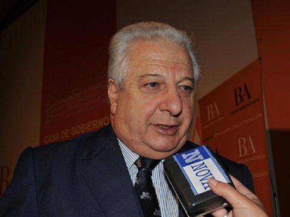 Para Cuartango "ser� dif�cil" cumplir con el pedido de aumento de los estatales