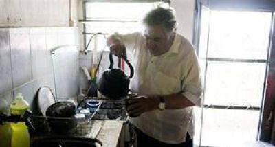La austera vida de Mujica, un presidente sin privilegios
