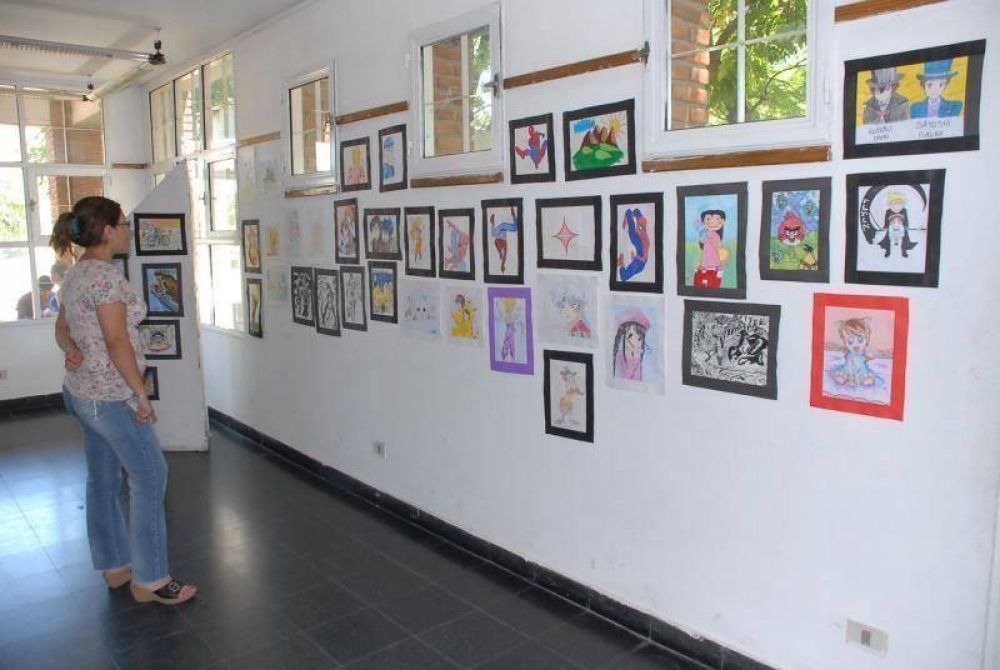 Pte. Per�n - Nueva exposici�n en la Galer�a Municipal