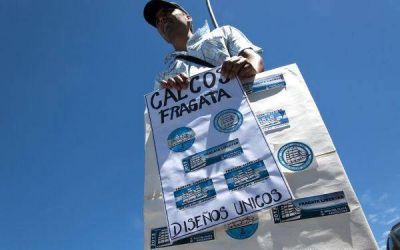 Los vendedores tambi�n aprovecharon el arribo de la Fragata Libertad