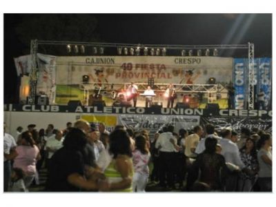 Crespo invita a disfrutar de la Fiesta Provincial de la Cerveza 