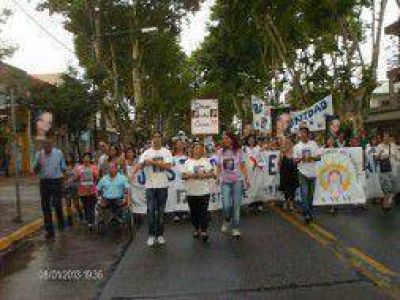 Erica Soriano: Marcharon para pedir por la detencin de Daniel Lagostena