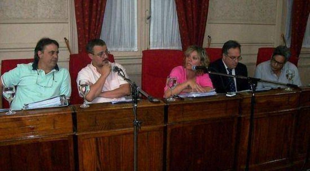 �La oposici�n no tuvo m�s argumentos que su propia mezquindad para no aprobar el Presupuesto�