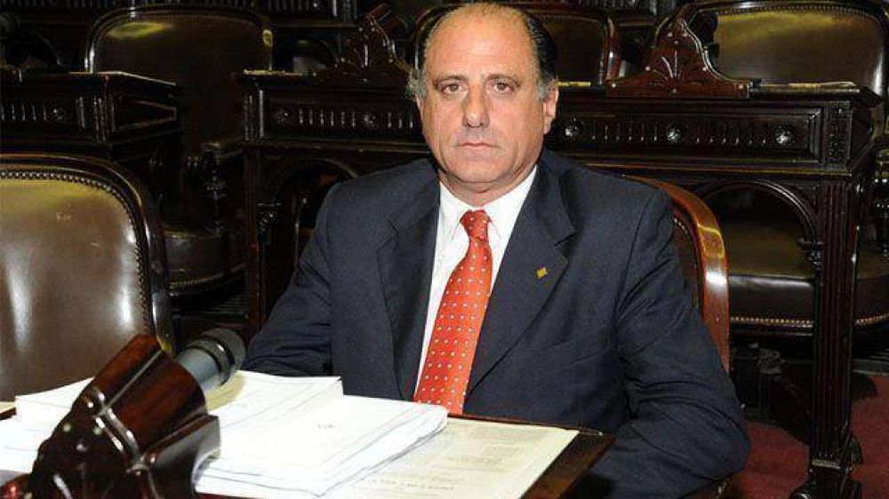 Chemes: �este modelo replica lo peor del menemismo�	  