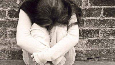 Joven acus� a su padrastro de violarla y a su madre de c�mplice	  