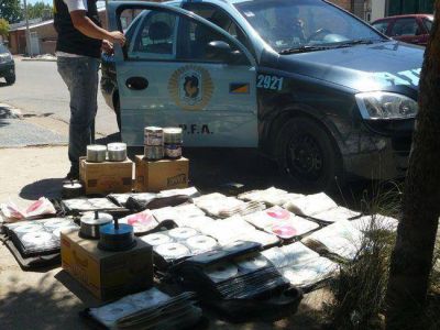 Desbaratan laboratorio clandestino de copiado de pel�culas en Santa Rosa 