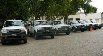 Siete nuevas camionetas para Areco