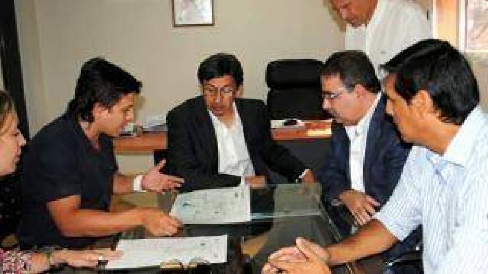 Jalil present� nuevo sistema para los recorridos urbanos 