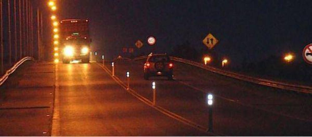 Se renovar�n los postes flexibles en la autopista Ezeiza-Ca�uelas