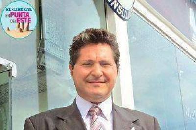 Santiague�o es el primer c�nsul argentino permanente en Punta 