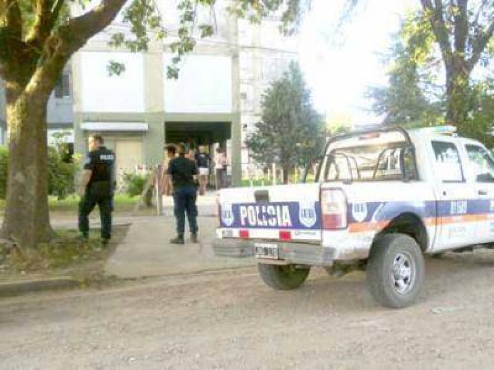 Un joven de 24 a�os muri� ayer de un disparo en la espalda