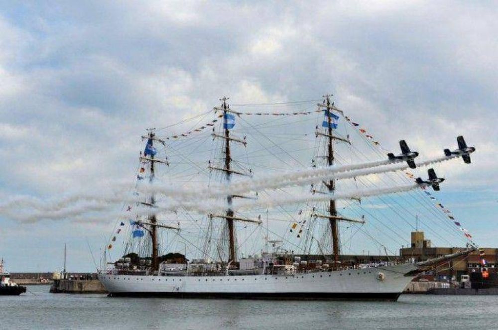 �Hoy m�s que nunca patria s�, colonia no�