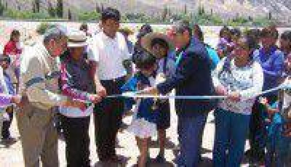 Fondos cooperativos para construcci�n de Feria Artesanal 