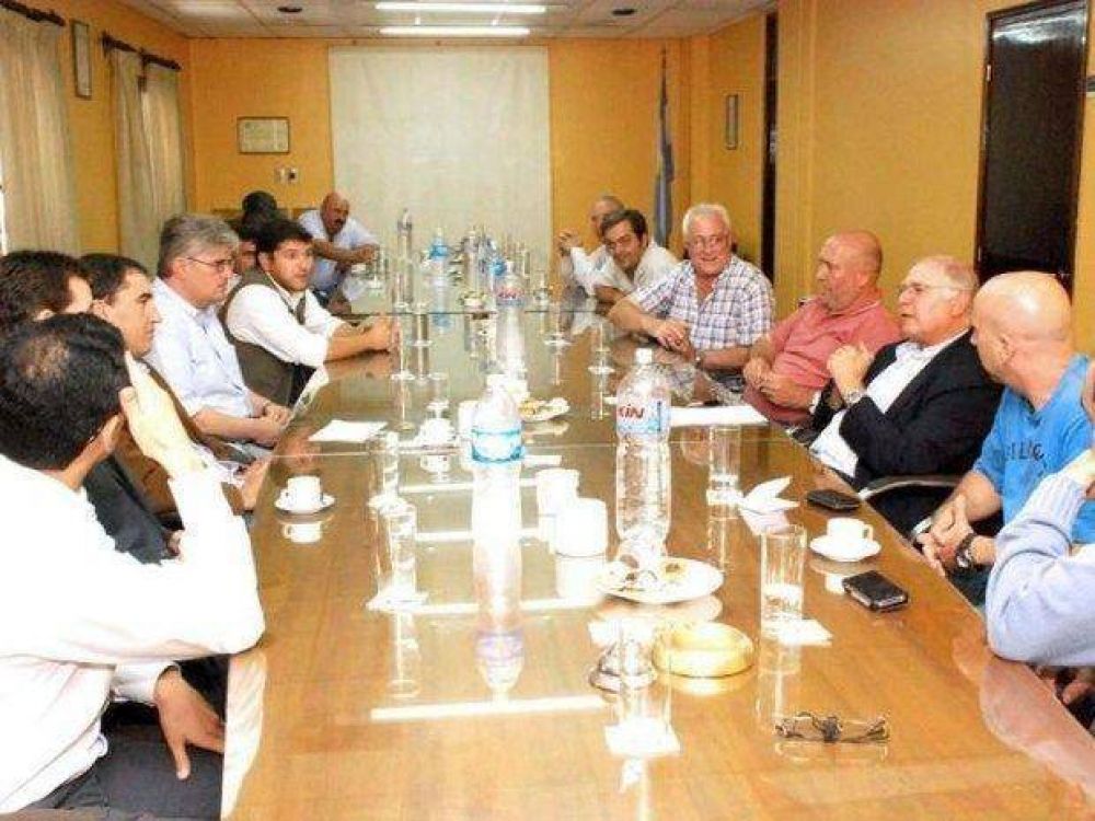 Vicegobernador analiz� inquietud de tabacaleros 
