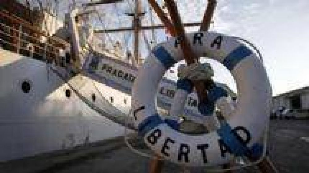  Fragata: Urtubey y Cristina olvidaron a familiares de marino salte�o 