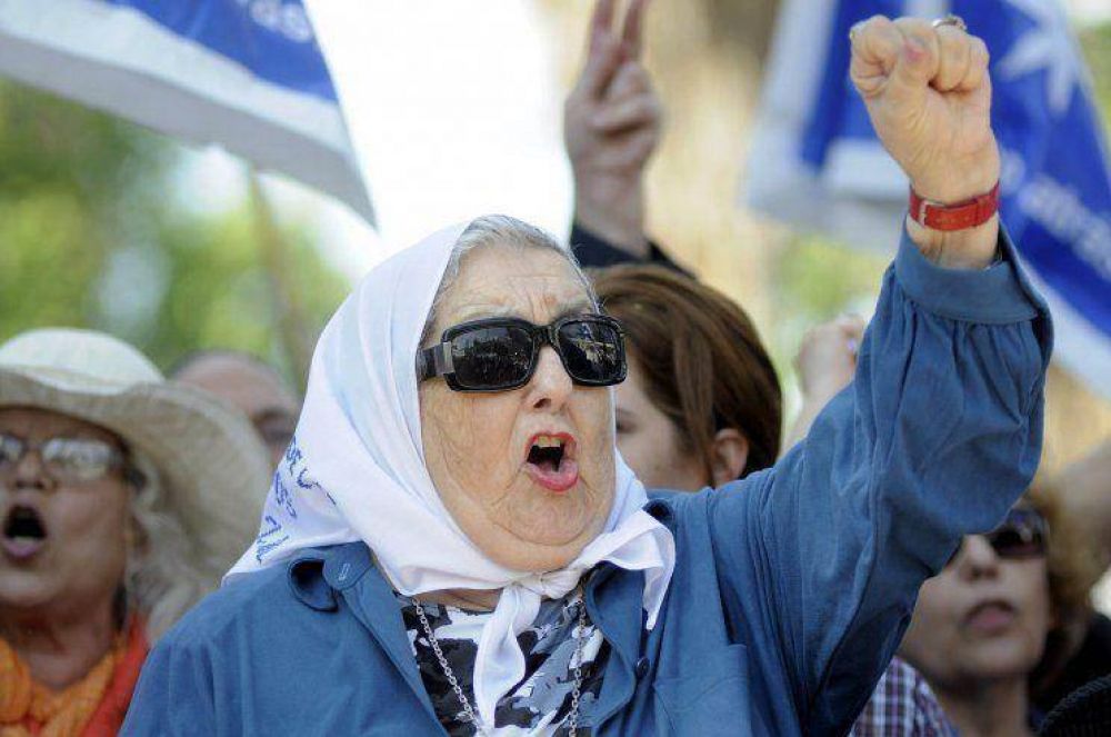 Hebe de Bonafini amenaza con escrachar "a cada juez"