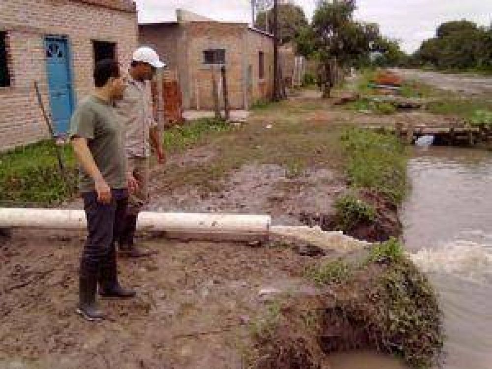 La APA contin�a trabajando en sectores anegados por las �ltimas lluvias en Resistencia 