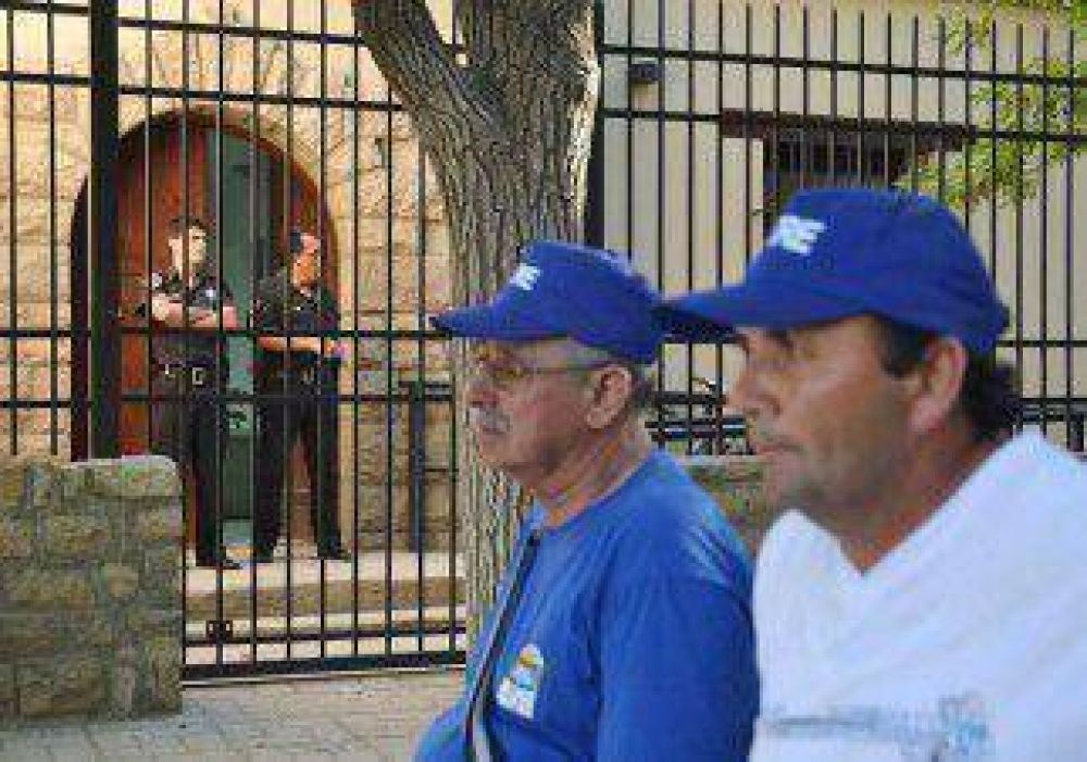 No levantar�n la cosecha y har�n piquetes en rutas  