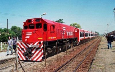 Pilar firma acuerdo con Naci�n para construir pasos bajo nivel y puentes peatonales en ferrocarriles