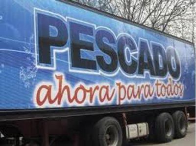 Pescado y frutas para todos en la estaci�n