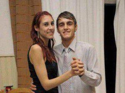 La madre del joven asesinado en Tandil denunci� que su hijo llam� seis veces al 101 y que nadie respondi� al pedido de auxilio