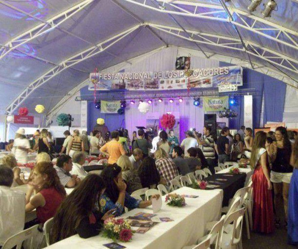 Con la �colada de fideos� se inaugur� la Fiesta de los Pescadores