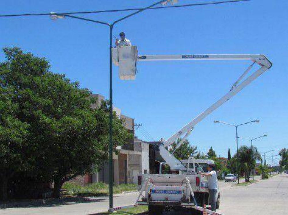 El Municipio coloc� una nueva c�mara de seguridad en Avenida de Circunvalaci�n y Padre Respuela