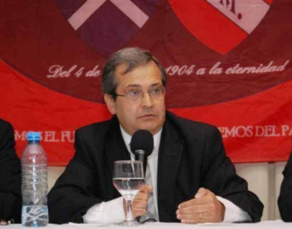 "Para venir a Independiente hay que tener huevos"