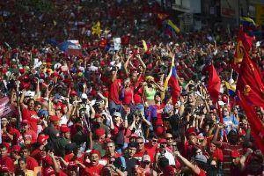 Chavismo mostr� su fuerza el d�a en que Ch�vez no jur�