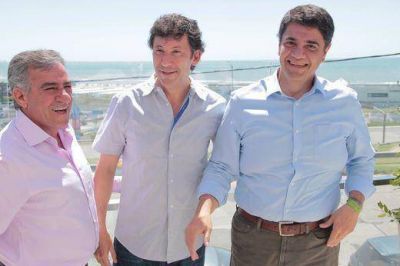 Cariglino, Posse y Jorge Macri planean un frente opositor desde Mar del Plata