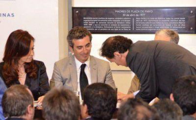 Katopodis firm� con la Presidenta un convenio para la construcci�n de pasos bajo a nivel en San Mart�n