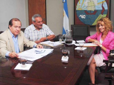 Reuni�n por los Foros de Seguridad