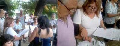 Reuni�n de la concejal Isabel Rodr�guez con vecinos por el aumento en la Tasa de Servicio Generales