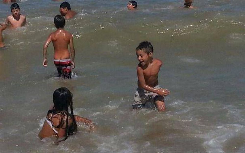 La JP N�stor Kirchner realiz� una jornada recreativa en la playa