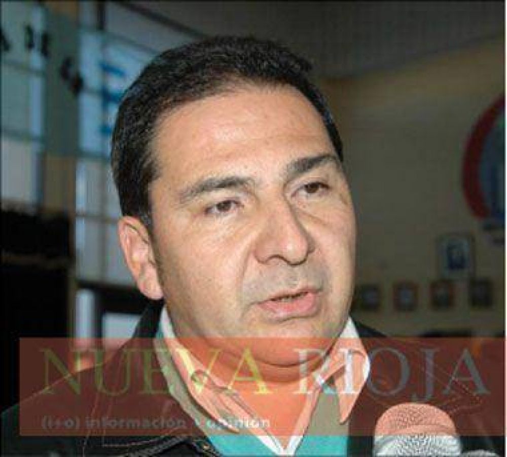 Flores confirm� que los salarios docentes se mantendr�n altos 