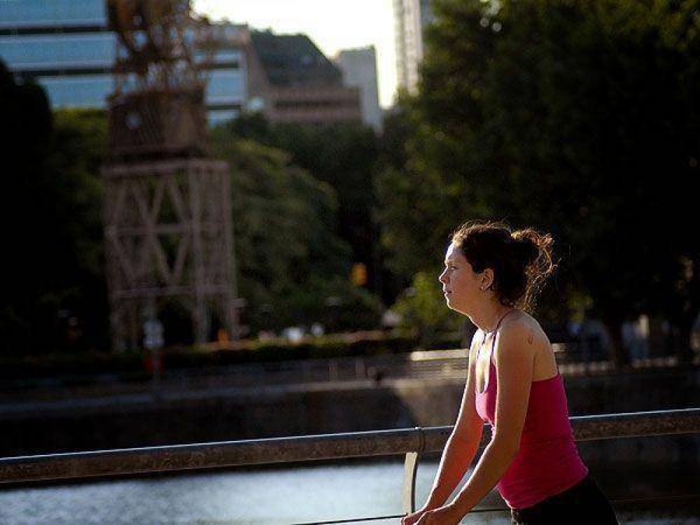 Llega una nueva ola de calor que afectar� a Capital y alrededores hasta el martes
