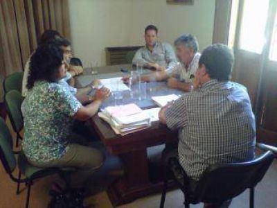 El FAP quiere los plazos electorales, m�s extensos, que fija la normativa provincial 