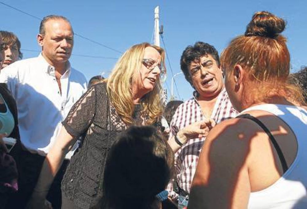 Berni arma listas negras de los intendentes d�scolos