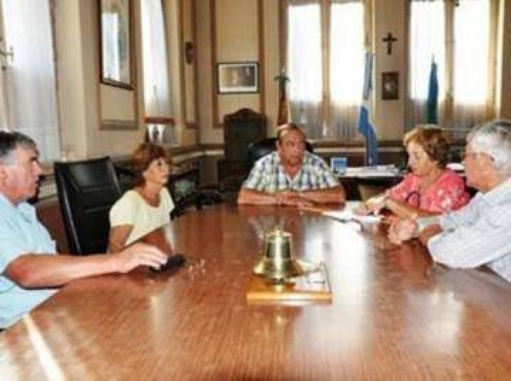 S�nchez dialog� con el Centro de Jubilados de Copetonas 