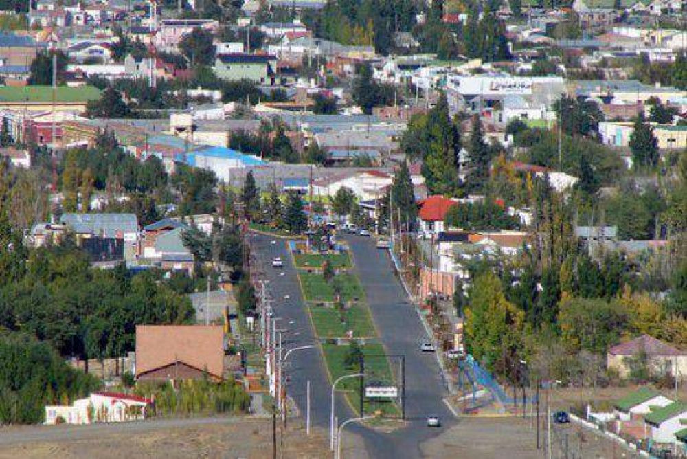 Knoop se reuni� con Jefes Policiales de Piedra Buena 