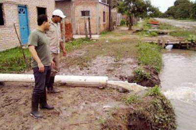 La APA contin�a trabajando en sectores anegados de Resistencia	