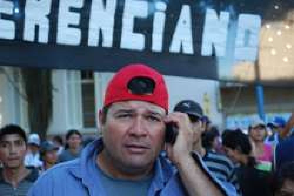 Movimientos sociales oficialistas salieron a respaldar a Romero	