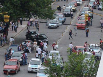 AMT posterga anuncio para taxis y ajustar� controles 