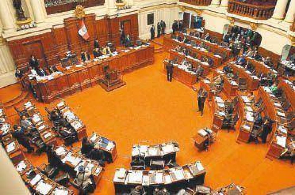 Despenalizan en Per� el sexo con menores