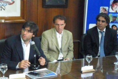 Diego Bossio present� detalles del Plan PROCREAR en San Mart�n