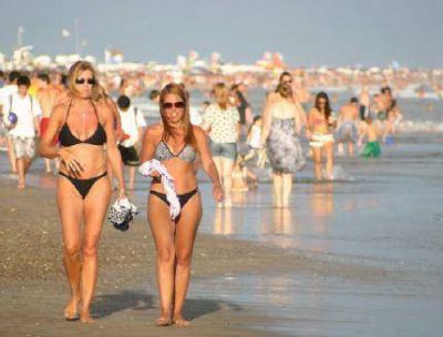La playa volvi� a ser el lugar elegido por miles de turistas y marplatenses