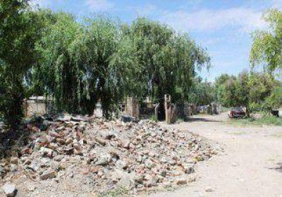 Familias volvieron a poblar el barrio Puente de Madera a pesar de olores  