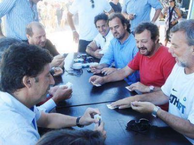Posse, Cariglino y el marplatense Giri� tres mentirosos (al truco)