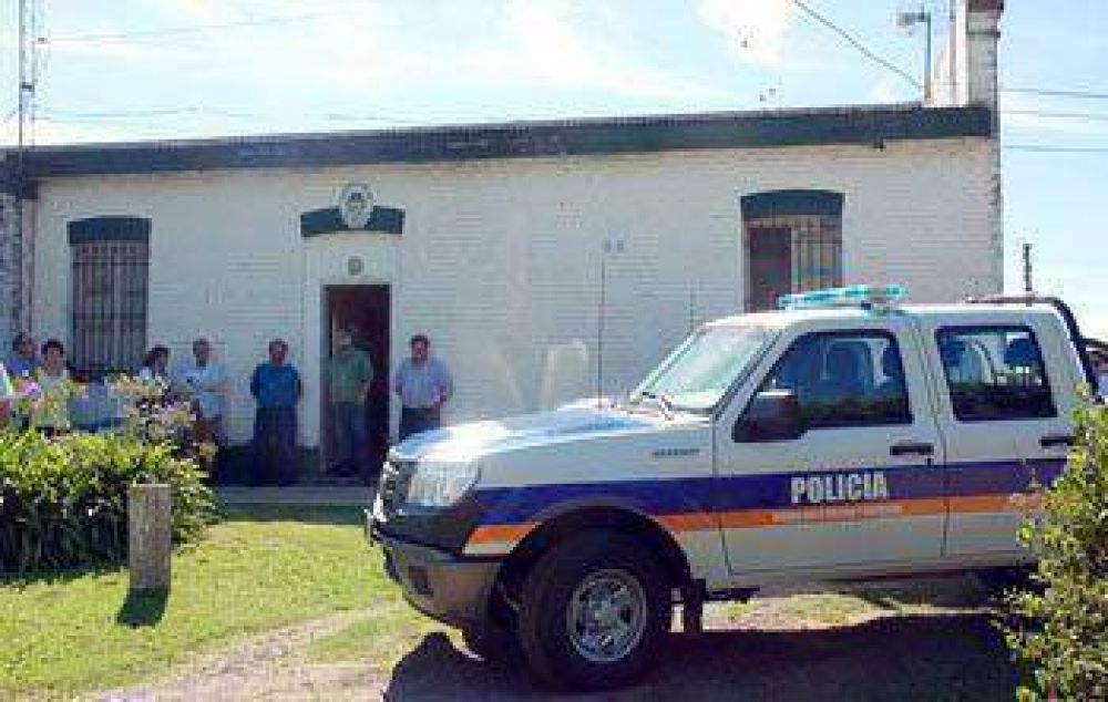 Asignaron patrulleros policiales a las localidades de J. A. de la Pe�a y La Violeta